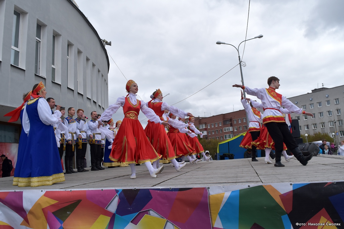 Ансамбль песни и танца "Заполярье" и ансамбль танца "Юность Заполярья" — фото 51