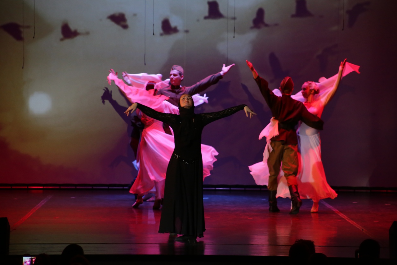 Ансамбль песни и танца "Заполярье" и ансамбль танца "Юность Заполярья" — фото 59