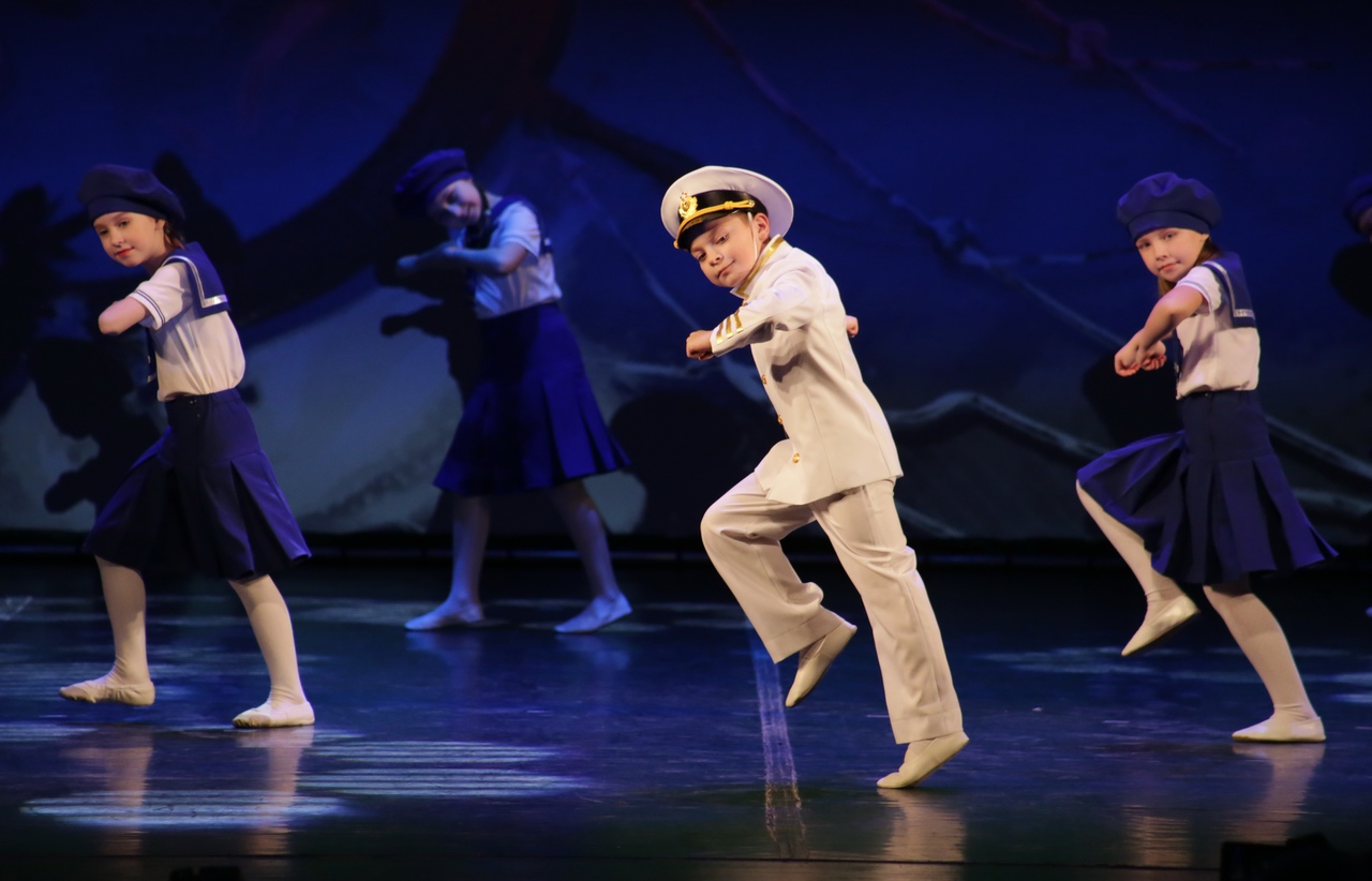 Ансамбль песни и танца "Заполярье" и ансамбль танца "Юность Заполярья" — фото 60