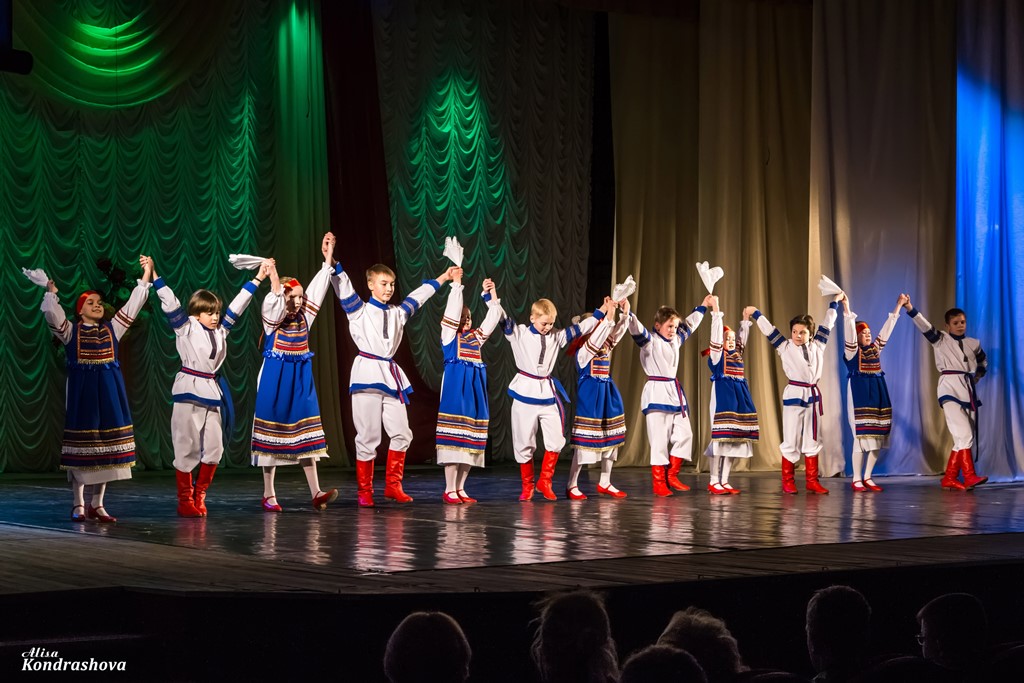 Ансамбль песни и танца "Заполярье" и ансамбль танца "Юность Заполярья" — фото 37